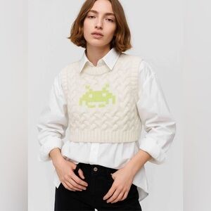 Zara Women Jacquard Space Invaders Taito
Sweater Knit Short Vest Sz S